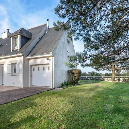 Casa de Férias Maison A 950m De La Avec Jardin Pour 6 *